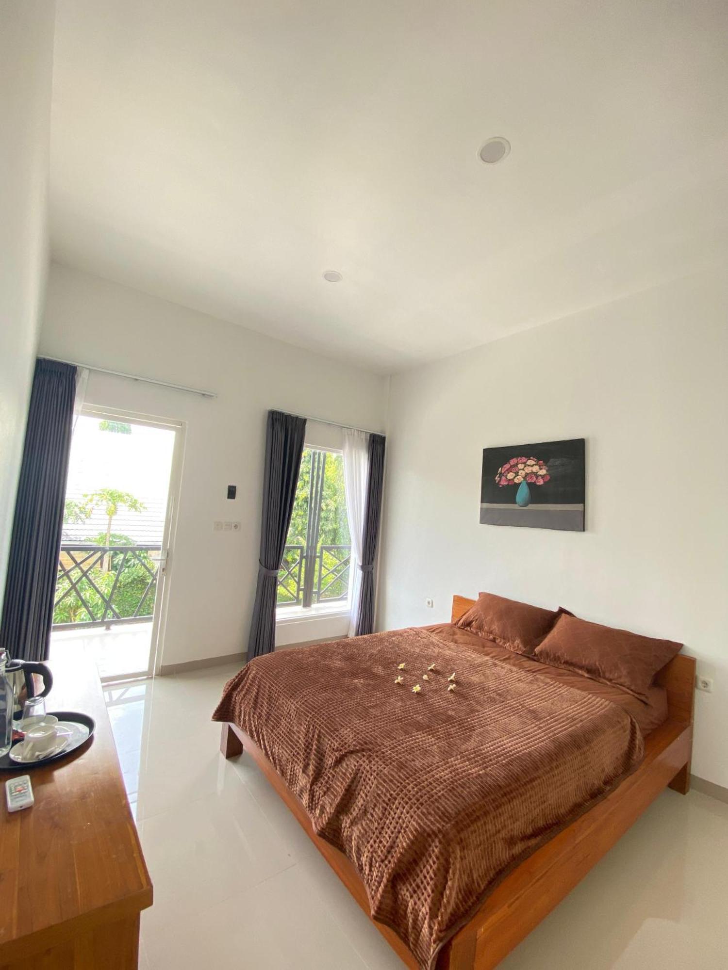 Zavana Rooms & Restaurant Tanjungkarang Kültér fotó