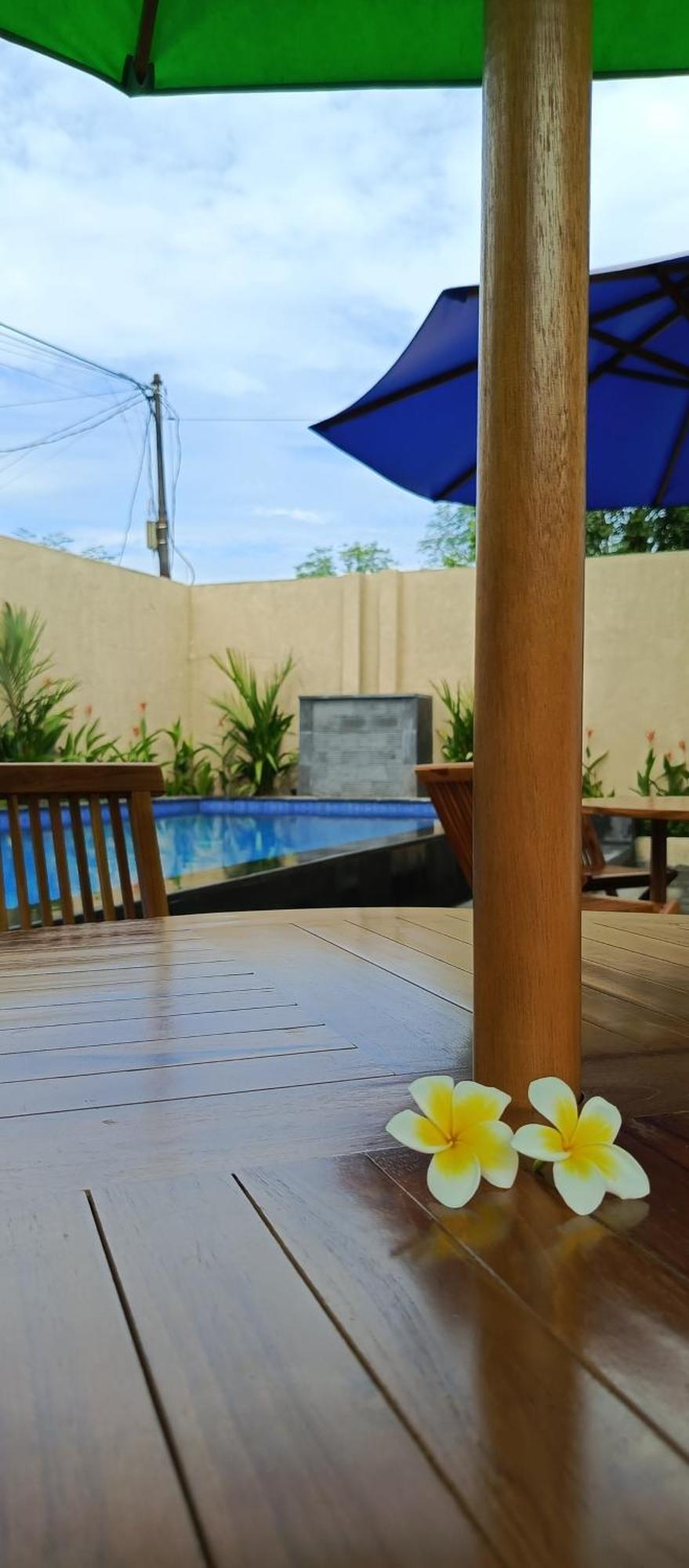 Zavana Rooms & Restaurant Tanjungkarang Kültér fotó
