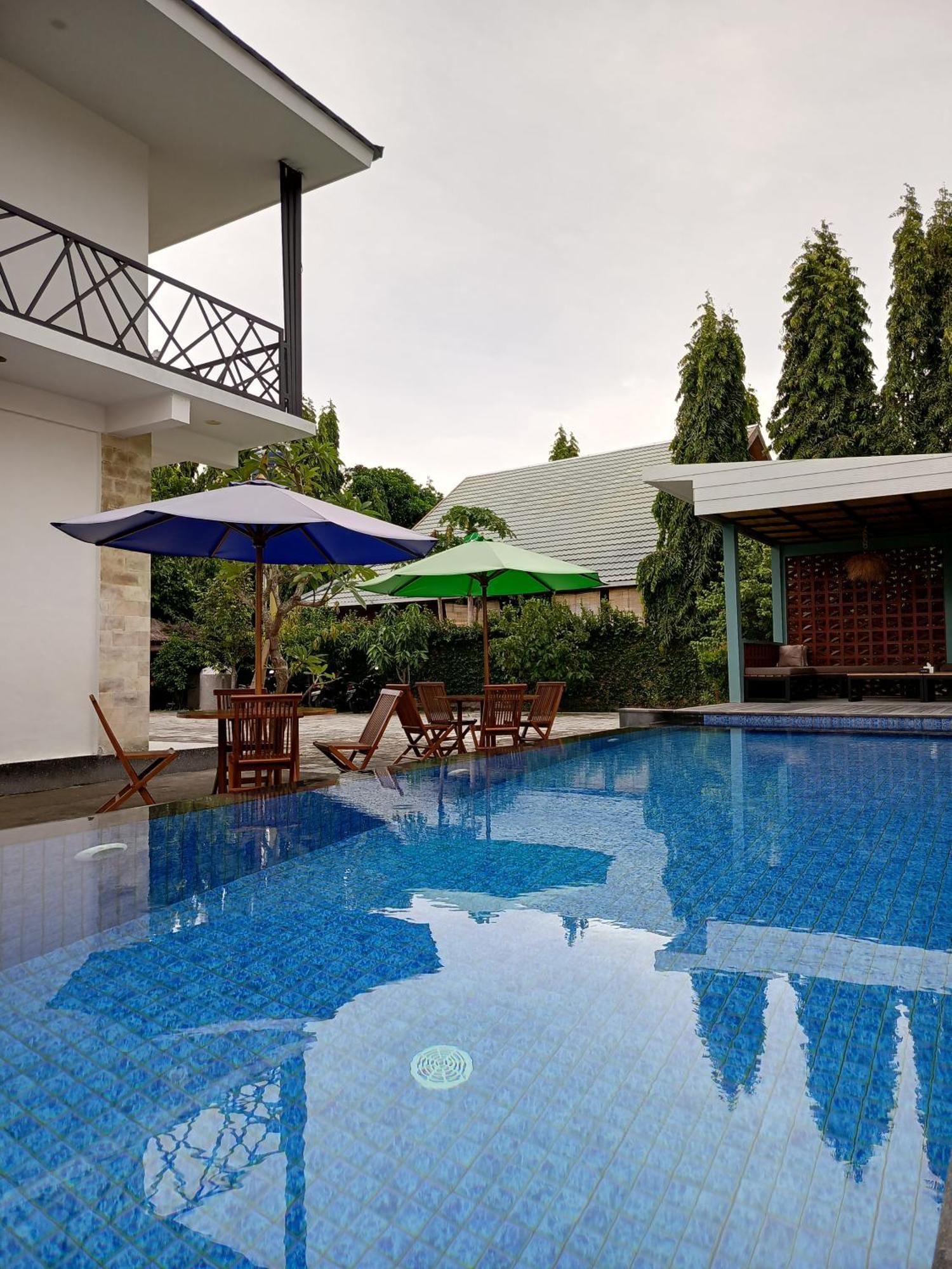 Zavana Rooms & Restaurant Tanjungkarang Kültér fotó