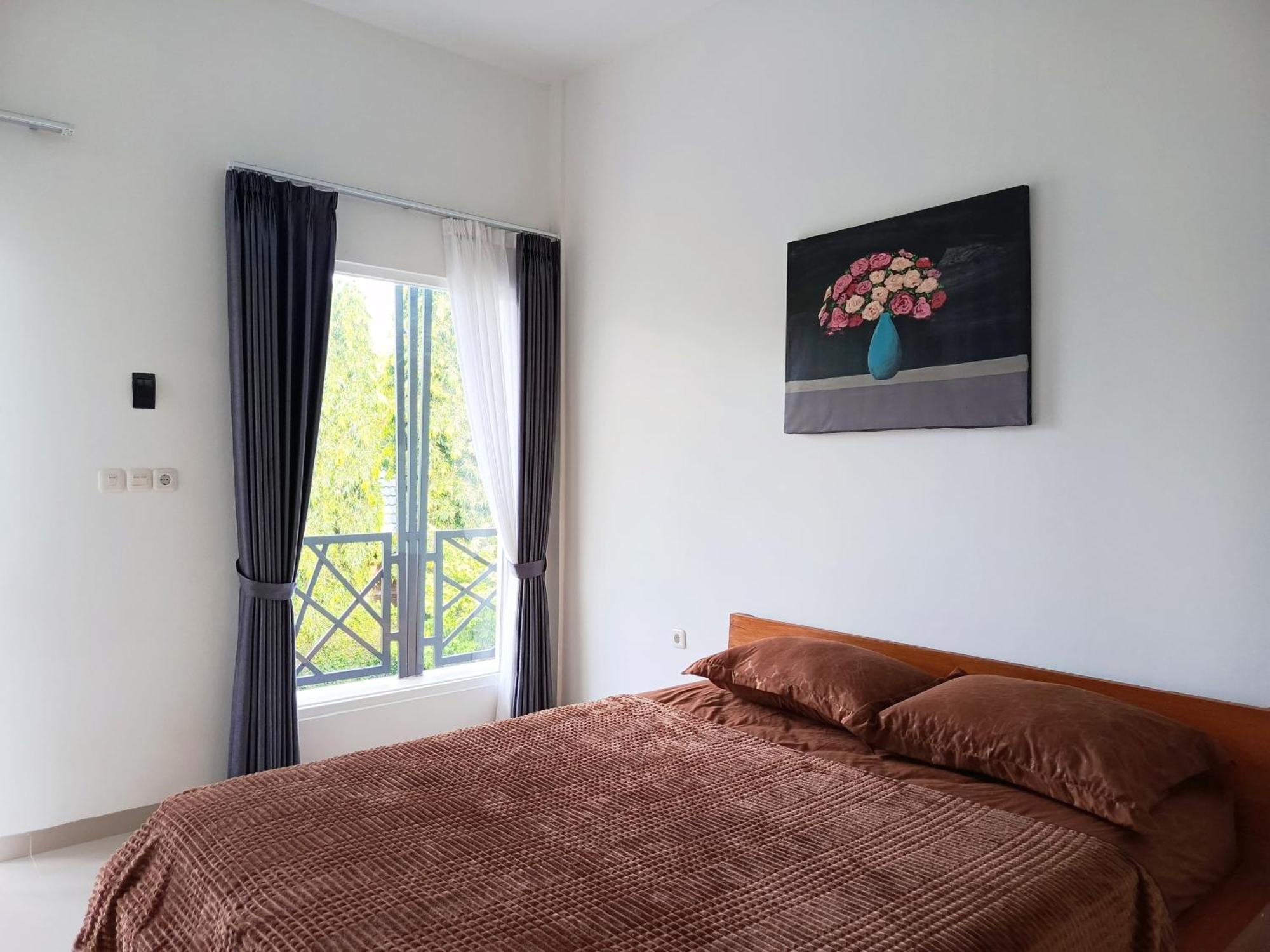 Zavana Rooms & Restaurant Tanjungkarang Kültér fotó